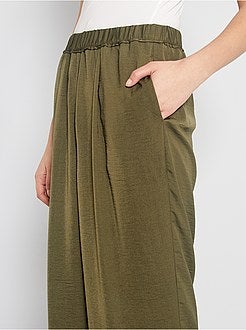 Calças acetinadas - Kiabi