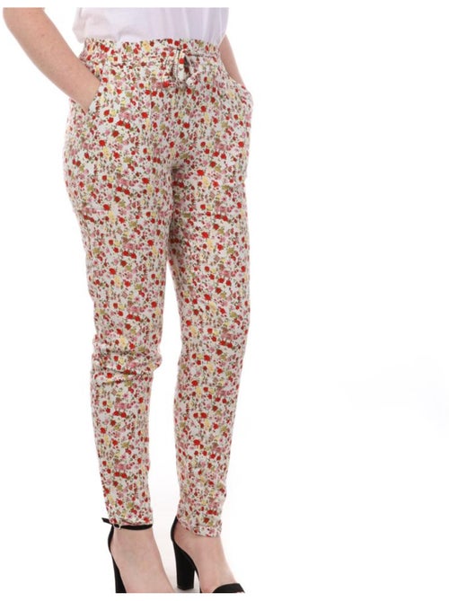 Calças Brancas Estampado Floral para Mulher Vero Moda Easy - Kiabi Calças Brancas Estampado Floral para Mulher Vero Moda Easy - Kiabi