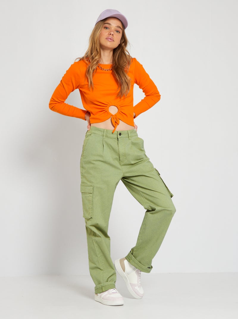 Calças chino barrel com bolsos com abas VERDE - Kiabi