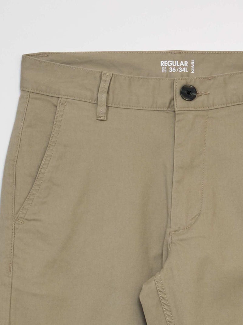 Calças chino de algodão elástico L34 BEGE - Kiabi