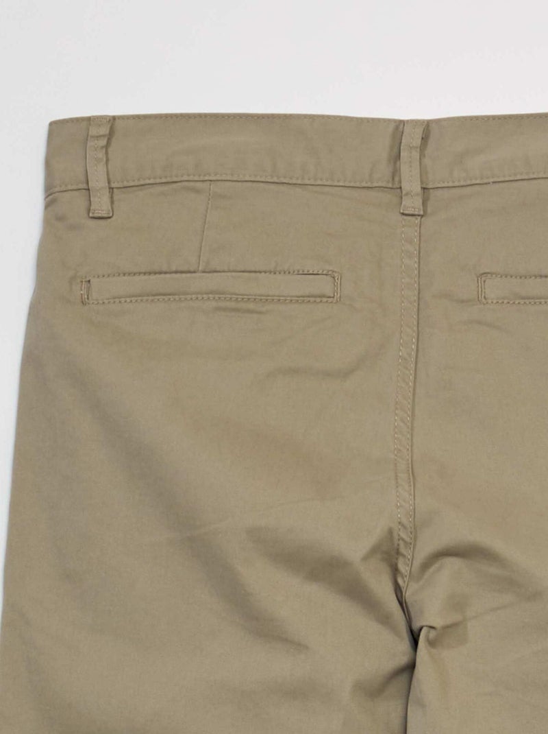Calças chino de algodão elástico L34 BEGE - Kiabi
