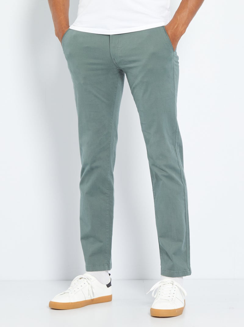 Calças chino de corte direito L32 VERDE - Kiabi