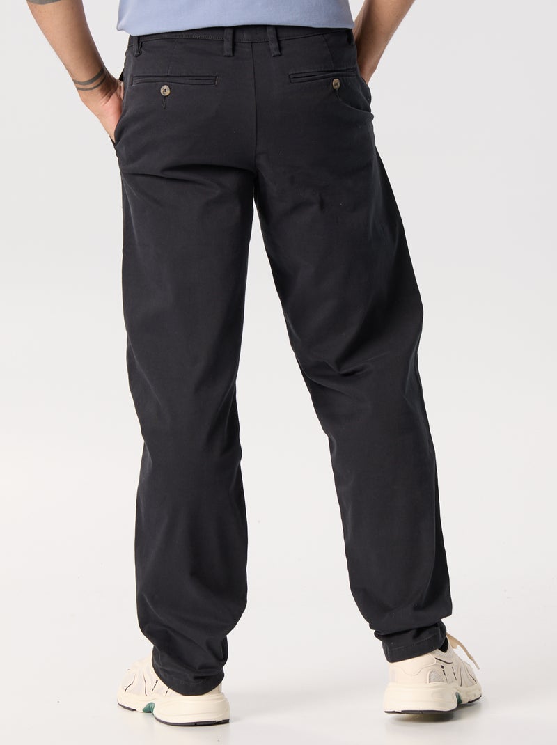Calças Chino lisas de cintura padrão Preto - Kiabi