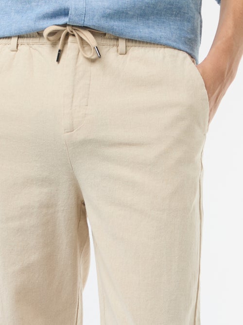 Calças chino regular em linho misto - Kiabi Calças chino regular em linho misto - Kiabi