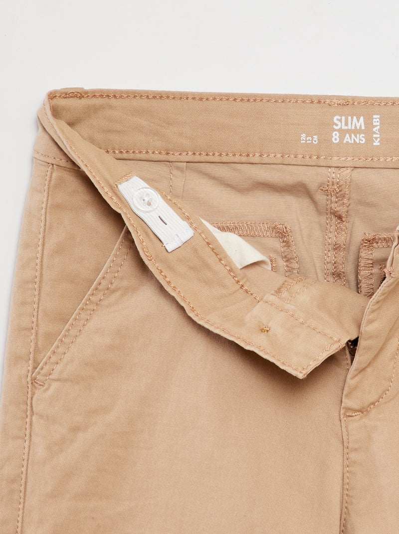 Calças chino slim BEGE - Kiabi