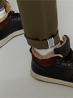 Calças chino slim com pinças - Kiabi