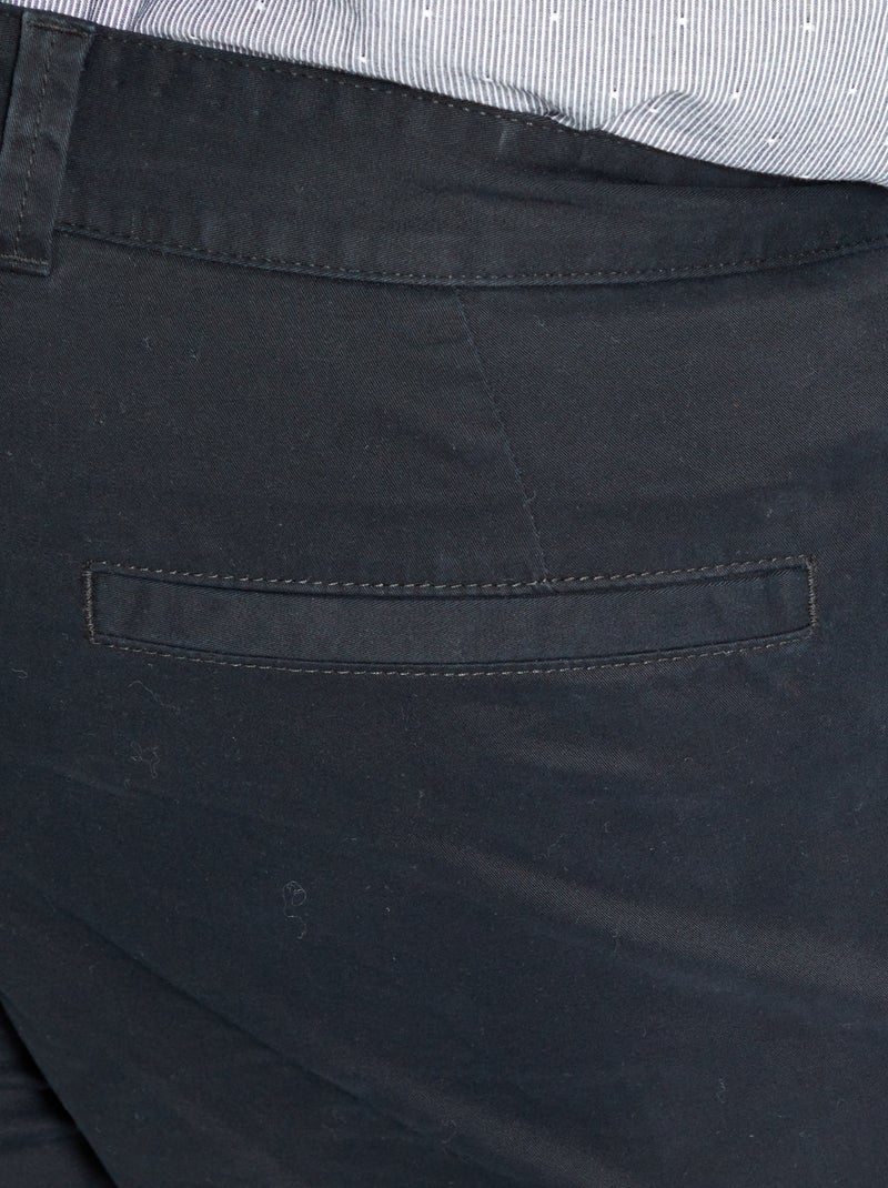 Calças chino slim L34 Preto - Kiabi