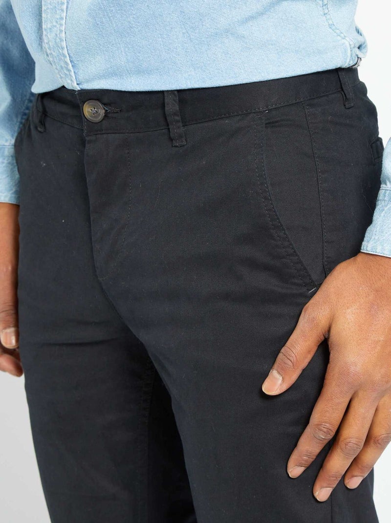 Calças chino slim Preto - Kiabi