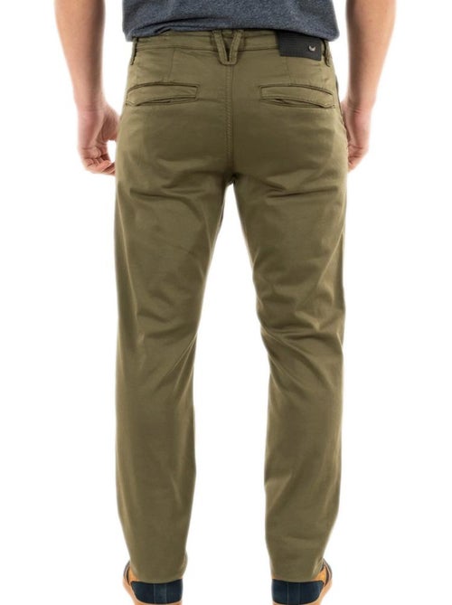 Calças Chino Verdes para Homem Kaporal Irwix - Kiabi Calças Chino Verdes para Homem Kaporal Irwix - Kiabi