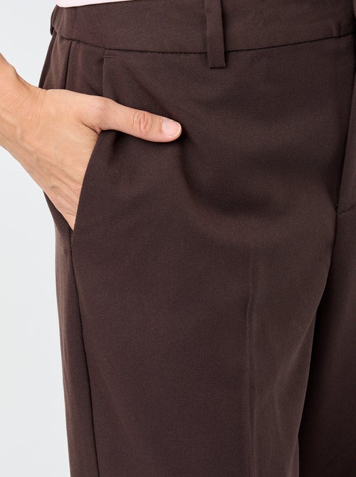 Calças cigarete lisas com 2 bolsos - Kiabi Calças cigarete lisas com 2 bolsos - Kiabi