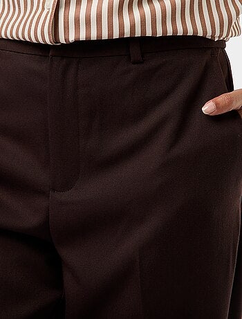 Calças cigarete lisas com 2 bolsos