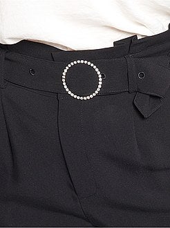 Calças city com cinto - Kiabi