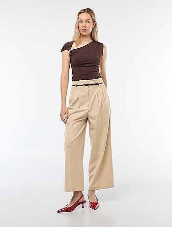 Calças city de corte largo com cinto fino