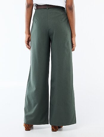 Calças city de corte largo com cinto