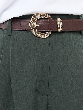 Calças city de corte largo com cinto