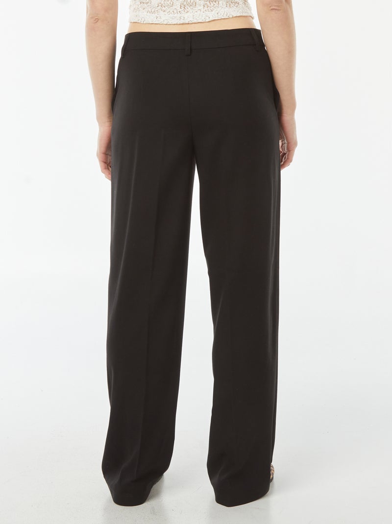 Calças city largas com pinças Preto - Kiabi