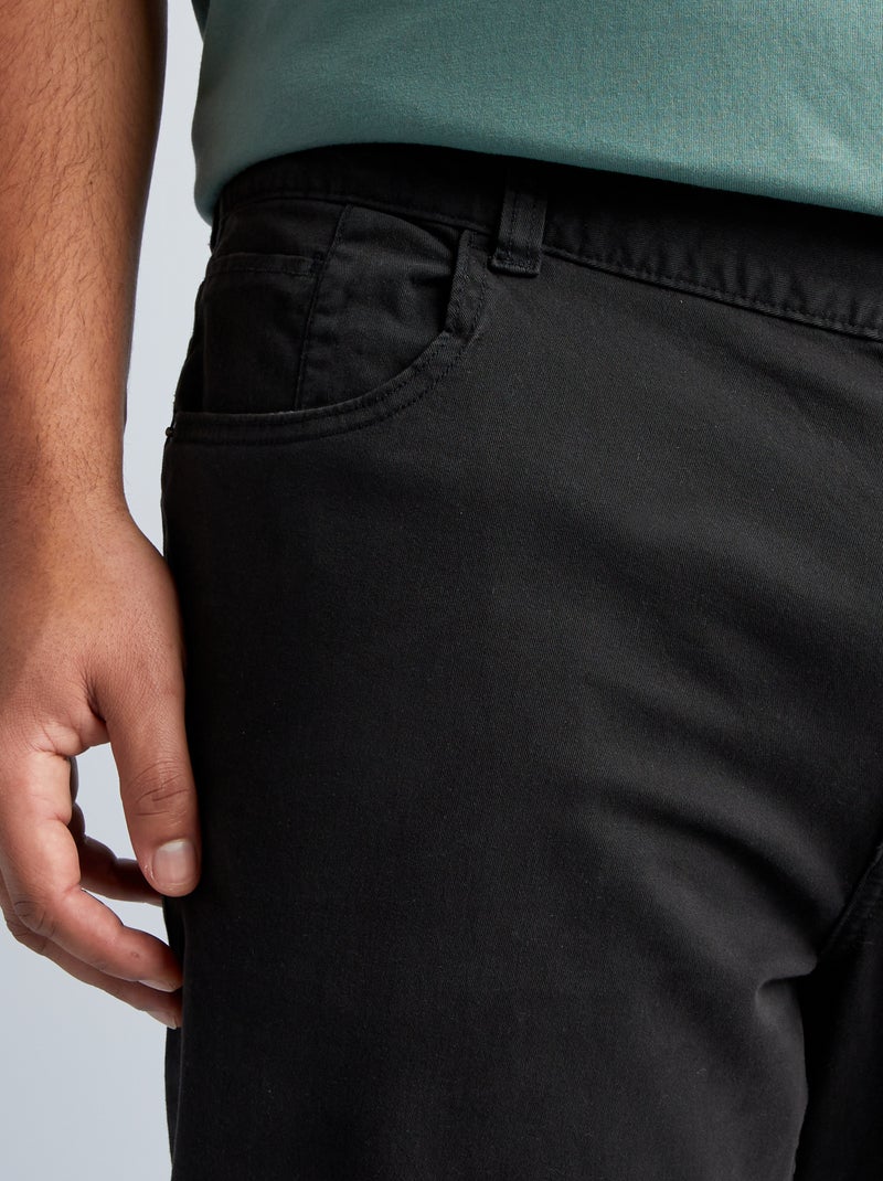 Calças com 5 bolsos fitted L34 Preto - Kiabi