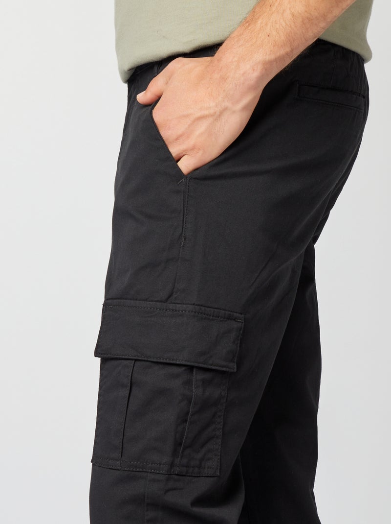 Calças com bolsos Preto - Kiabi