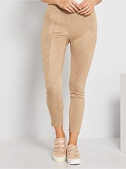 Calças com cintura subida em camurça - Kiabi