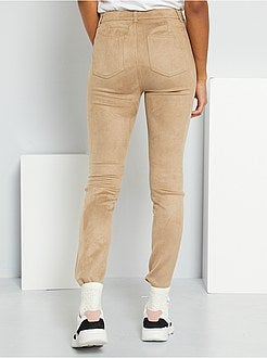 Calças com cintura subida em camurça sintética - Kiabi