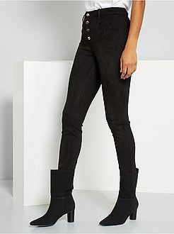 Calças com cintura subida em camurça sintética - Kiabi