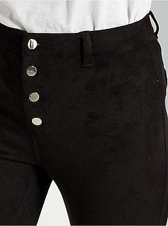 Calças com cintura subida em camurça sintética - Kiabi