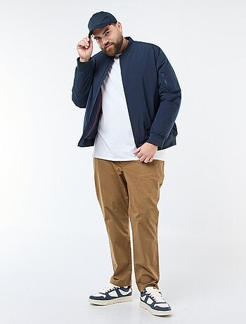 Calças com cordões em algodão liso