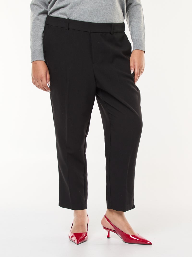 Calças com corte cigarro Preto - Kiabi