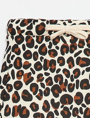 Calças com estampado de leopardo 'Agathe Sorlet x Kiabi' - Dia dos Namorados