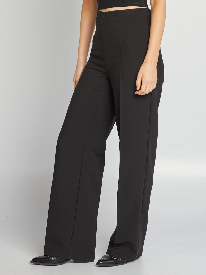 Calças com pinças com corte a direito Preto - Kiabi