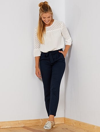 Calças com pinças em lyocell - Kiabi