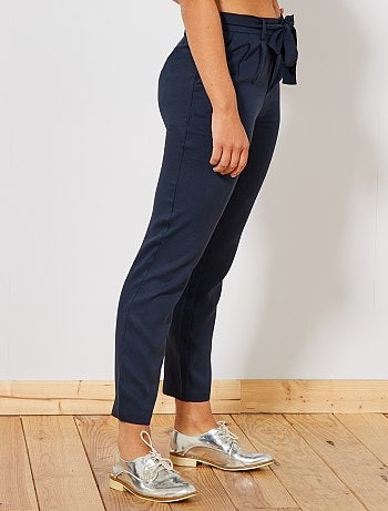 Calças com pinças em lyocell - Kiabi