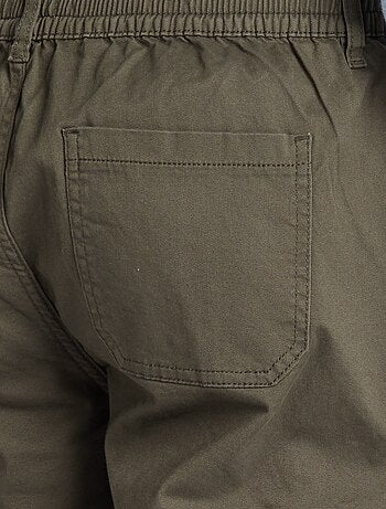 Calças com vários bolsos - L36