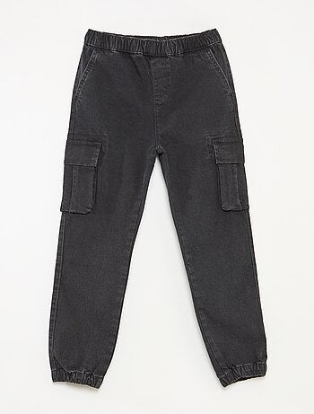 Calças com vários bolsos de ganga elástica - Corte + confortável