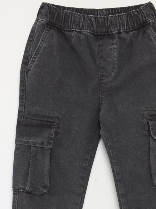 Calças com vários bolsos de ganga elástica - Corte mais justo - Kiabi