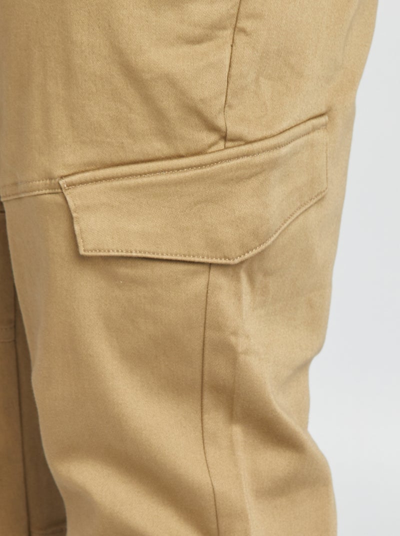 Calças com vários bolsos VERDE - Kiabi