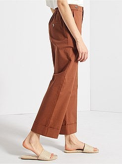 Calças curtas com dobras - Kiabi