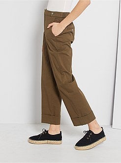 Calças curtas com dobras - Kiabi