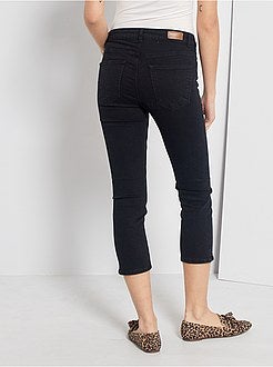 Calças curtas slim de conceção ecológica com braguilha com botões - Kiabi