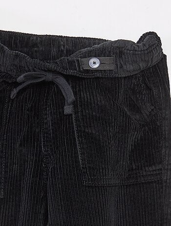 Calças de Bombazine