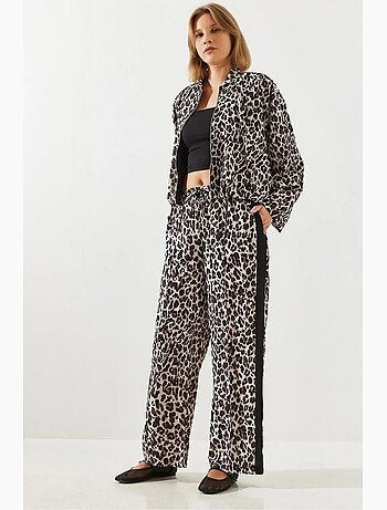 Calças de cintura subida com estampado leopardo e perna larga lucci
