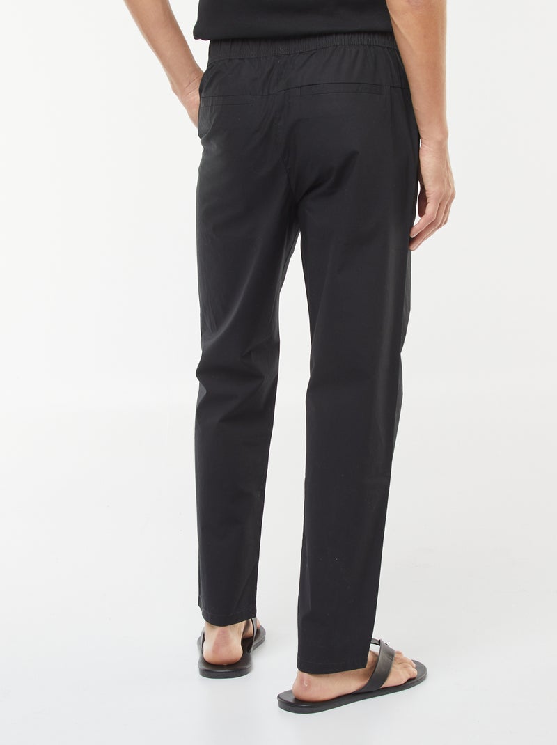 Calças de corte direito com cintura elástica Preto - Kiabi