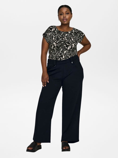 Calças de corte direito 'Only Carmakoma' - Kiabi