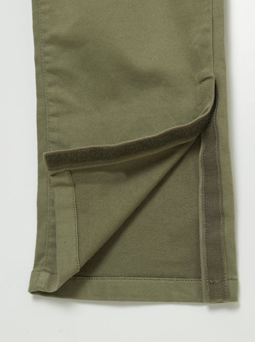 Calças de corte regular com bolsos de aba - coleção fácil de vestir - Kiabi