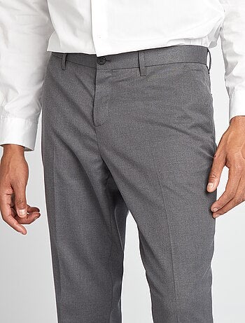 Calças de corte slim para homem