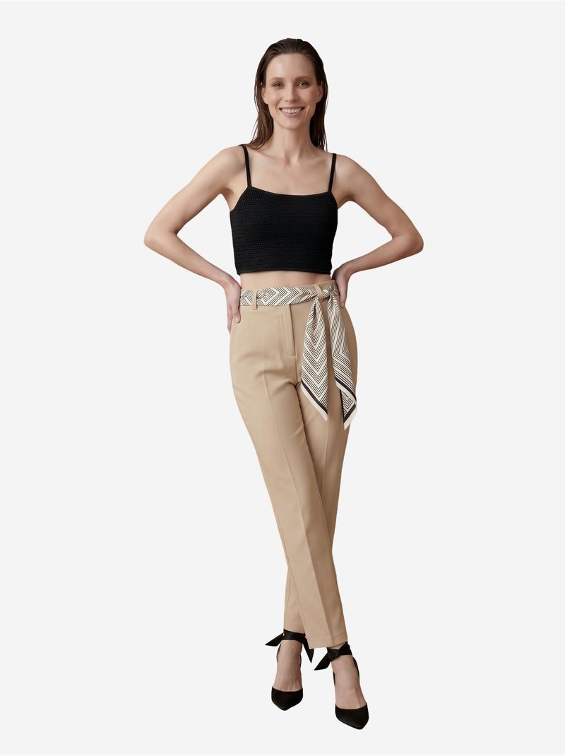 Calças de crepe de perna direita e cintura alta com cinto my fashion Bege-argila - Kiabi