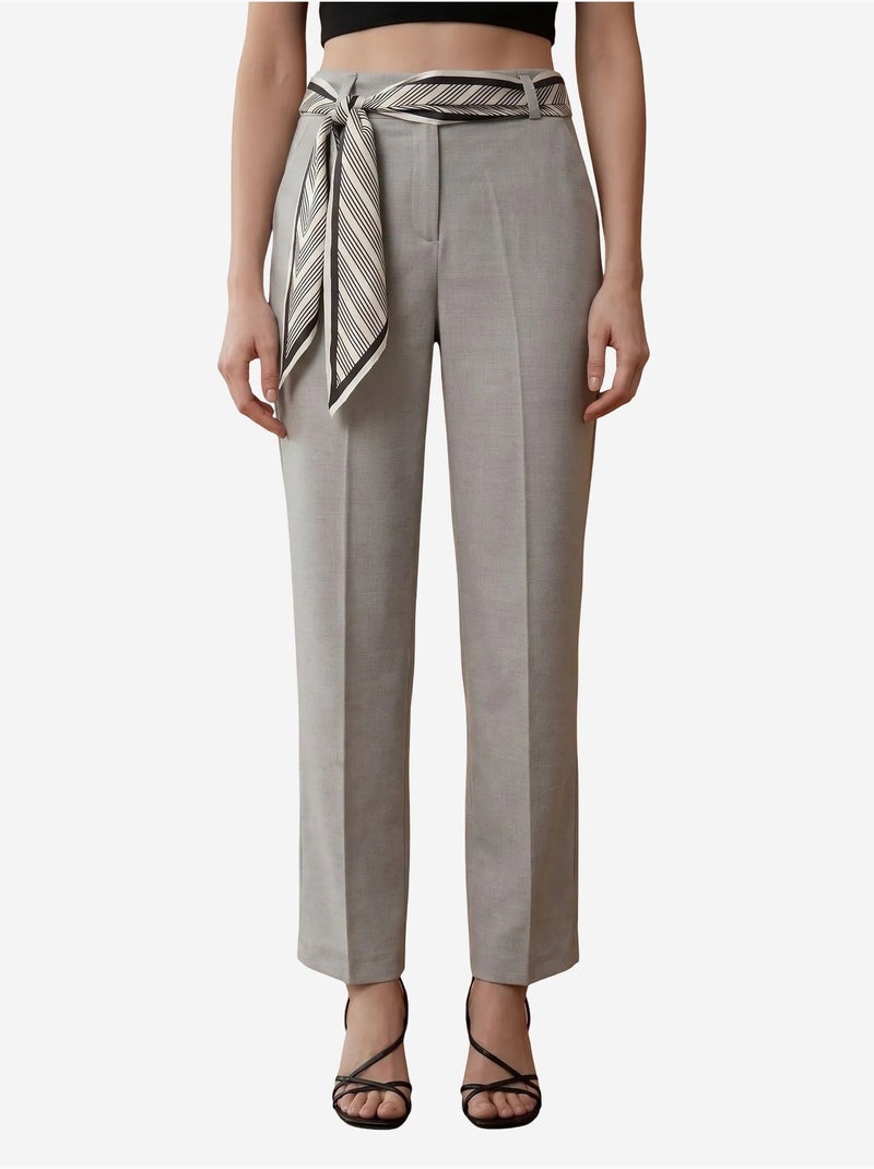 Calças de crepe de perna direita e cintura alta com cinto my fashion Cinza claro - Kiabi