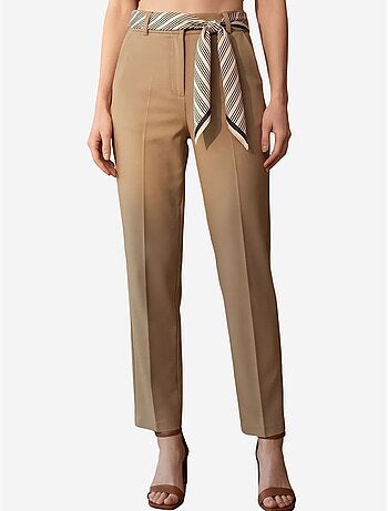 Calças de crepe de perna direita e cintura alta com cinto my fashion