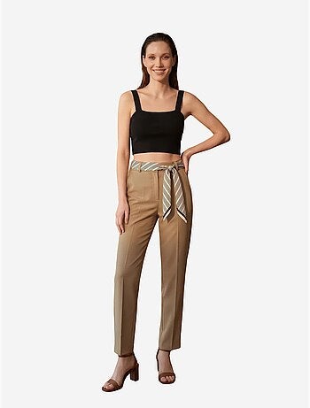 Calças de crepe de perna direita e cintura alta com cinto my fashion