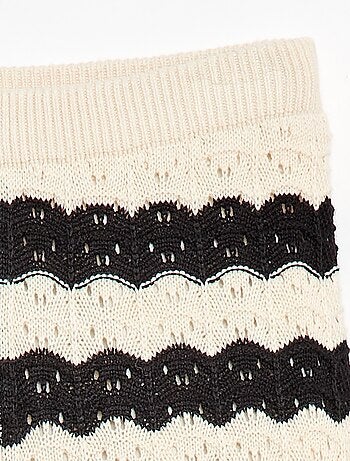 Calças de crochê flare / corte evasê